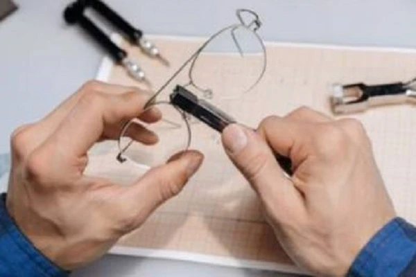 مدارک لازم برای دریافت جواز کسب تعمیر عینک